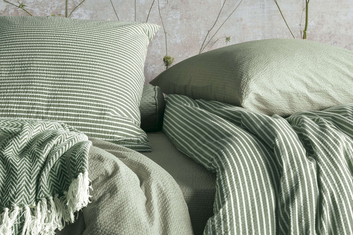Irisette Seersucker Bettwäsche Tommi Shadow grün aus 100% Baumwolle